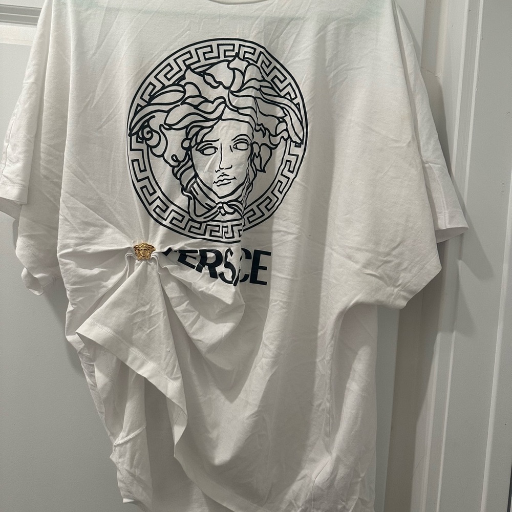 VERSACE - Picture 2 of 4